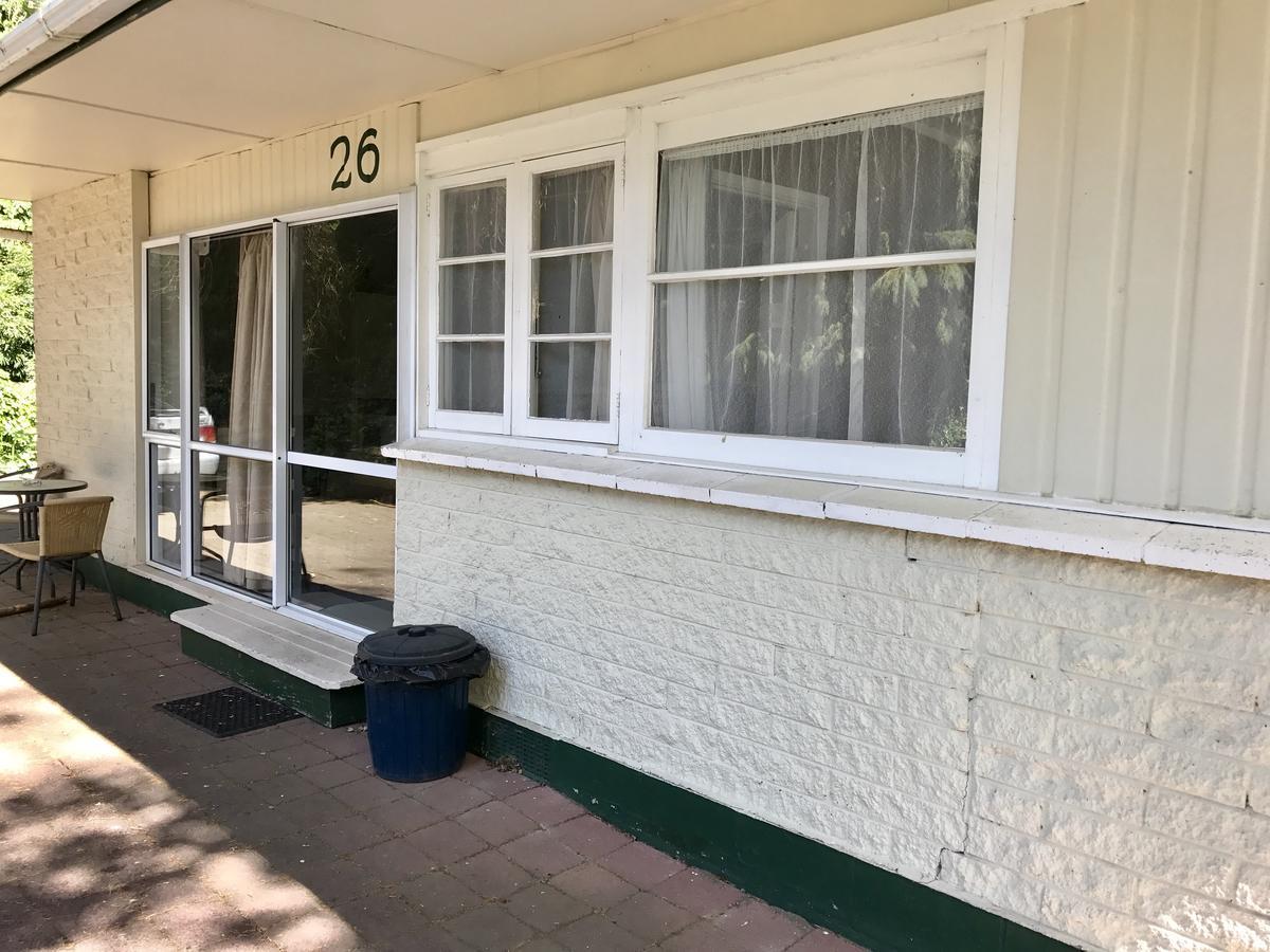 Golden Springs Motel, Holiday Park Rotorua Exterior photo